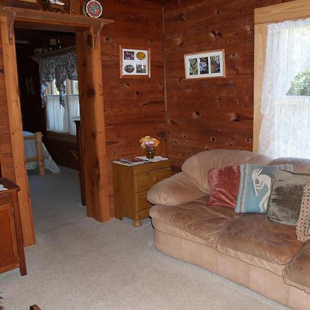 Henson Cove Place Bed And Breakfast W/Cabin ハイアワシー エクステリア 写真