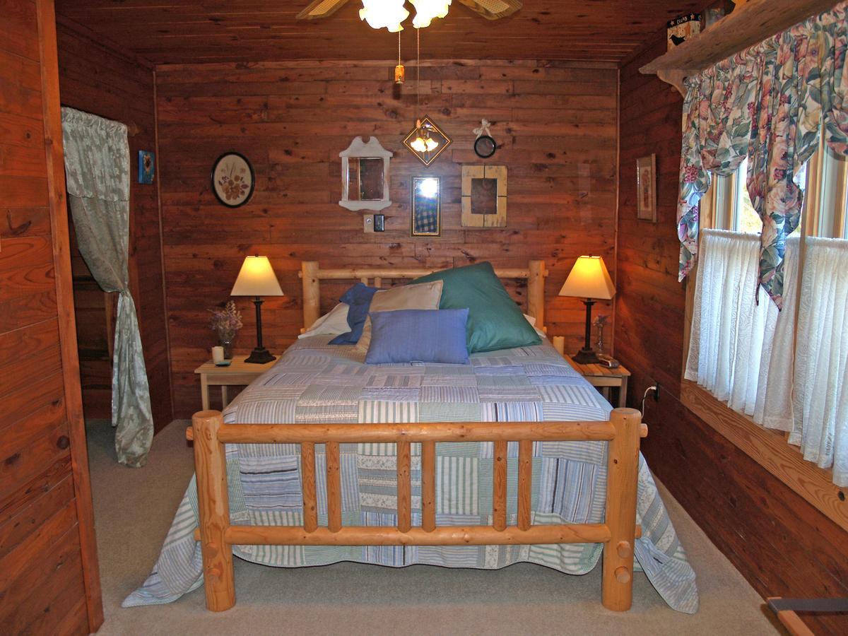 Henson Cove Place Bed And Breakfast W/Cabin ハイアワシー エクステリア 写真
